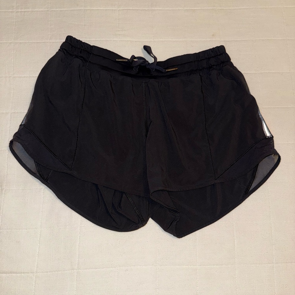Lululemon Black Women's Athletic Shorts 2.5”
